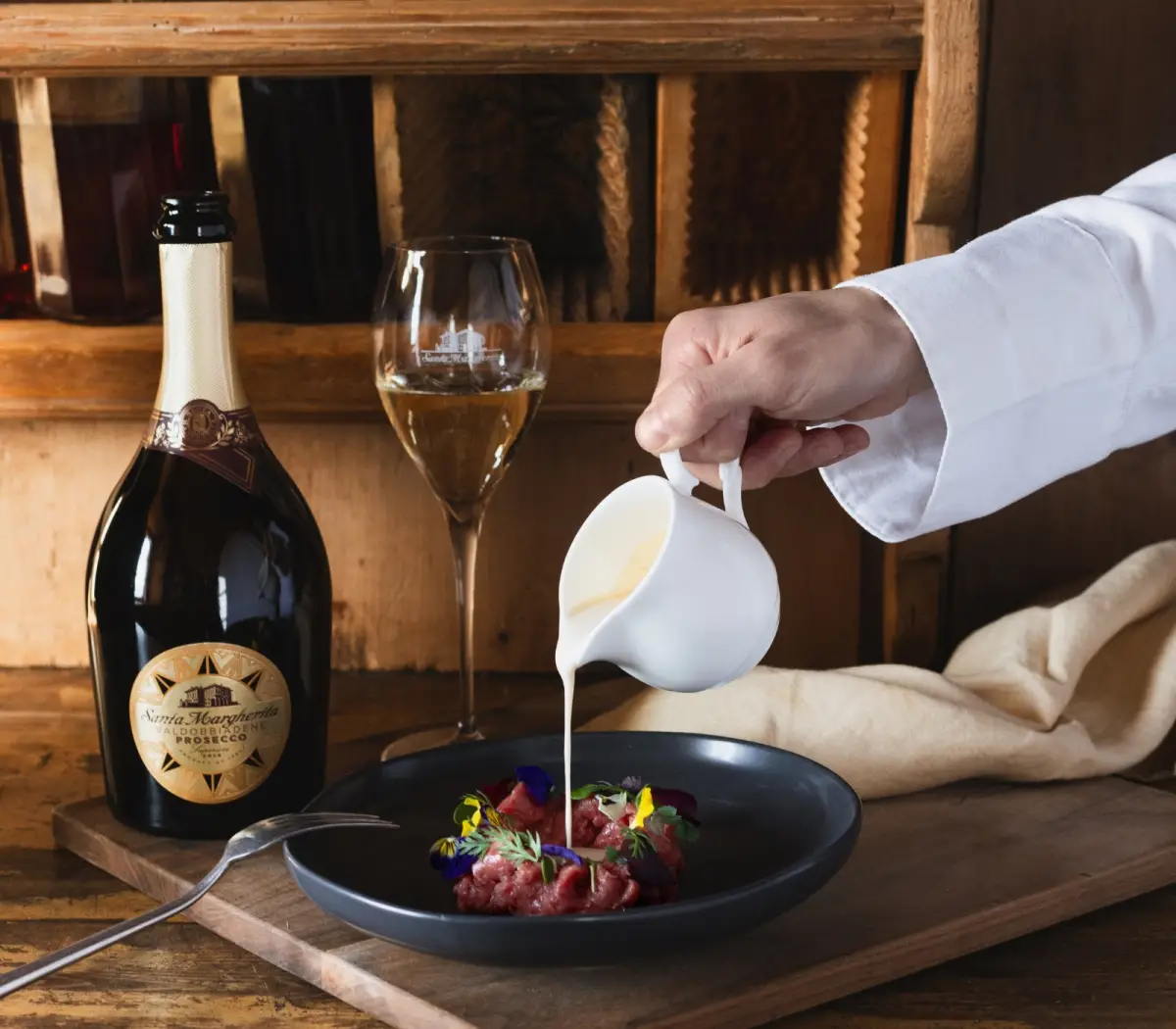 Come abbinare il vino al cibo: i segreti dell’abbinamento perfetto